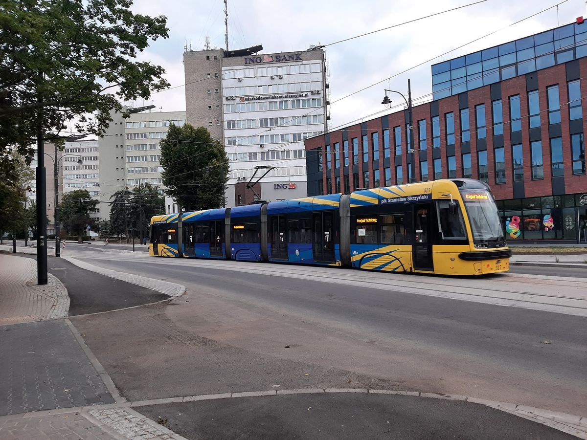 
Od niedzieli, 1 października 2023 r. wprowadzone zostaną drobne korekty w rozkładach jazdy lini...