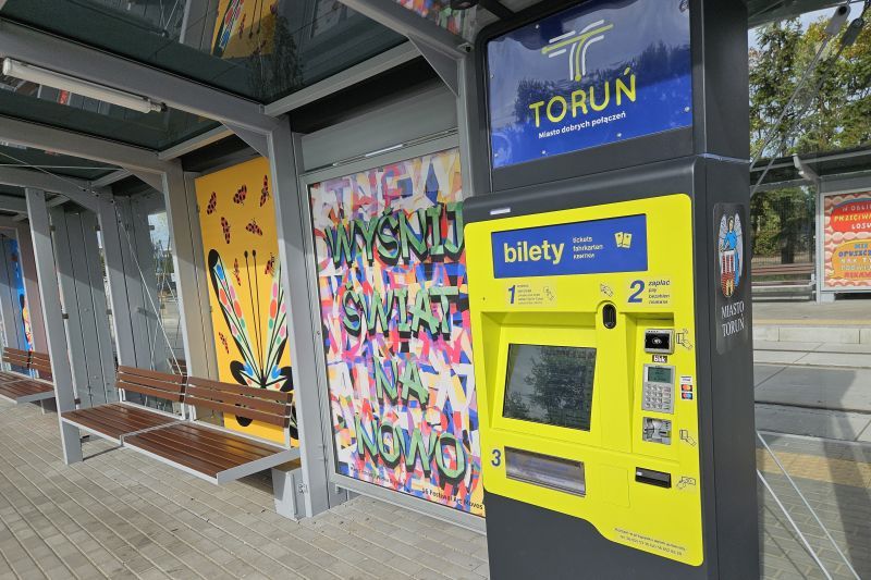 Biletomaty stacjonarne na przystankach

Biletomat na przystanku tramwajowym "Koniuchy"
Projekt...